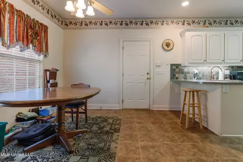 Dining - 121 Brookside Dr, Clinton, MS 39056 photo 1 of 3