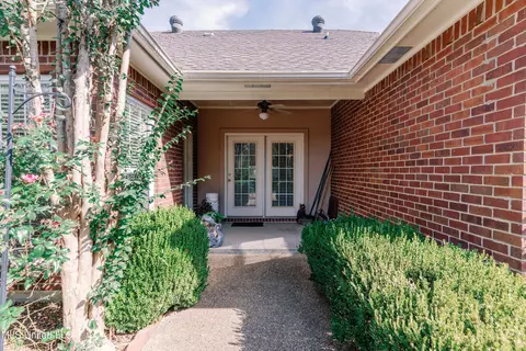 Exterior - 121 Brookside Dr, Clinton, MS 39056 photo 23 of 23