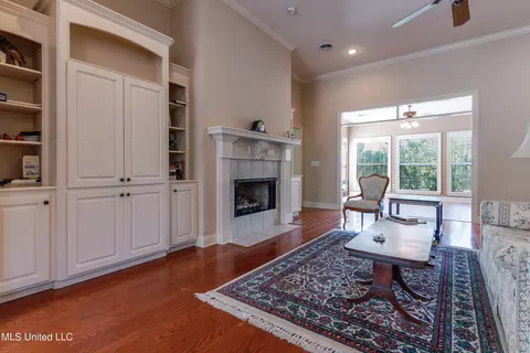 Living - 121 Brookside Dr, Clinton, MS 39056 photo 1 of 9