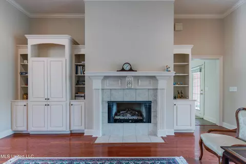 Living - 121 Brookside Dr, Clinton, MS 39056 photo 6 of 9