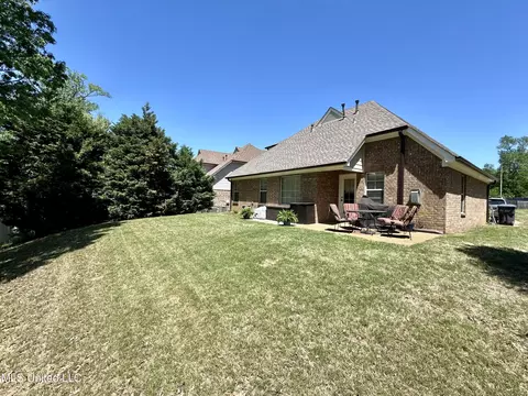 Exterior - 283 Fairway Trace Dr, Hernando, MS 38632 photo 3 of 3