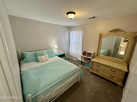 Bedroom - 283 Fairway Trace Dr, Hernando, MS 38632 photo 3 of 7