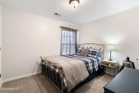 Bedroom - 283 Fairway Trace Dr, Hernando, MS 38632 photo 7 of 7