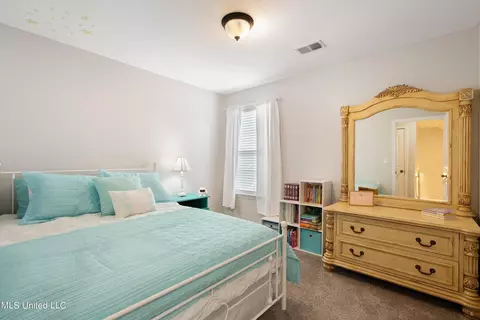 Bedroom - 283 Fairway Trace Dr, Hernando, MS 38632 photo 6 of 7