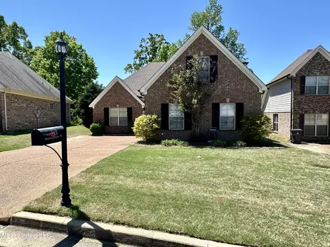 283 Fairway Trace Dr, Hernando, MS 38632