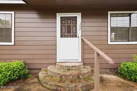307 W Fifth St, Yazoo City, MS 39194