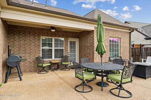 Exterior - 685 Mcneese Dr, Nesbit, MS 38651 photo 5 of 8