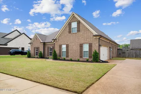 Exterior - 685 Mcneese Dr, Nesbit, MS 38651 photo 4 of 8