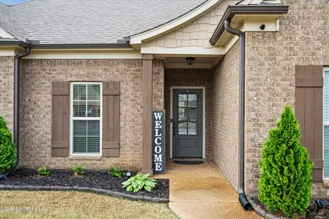 Exterior - 685 Mcneese Dr, Nesbit, MS 38651 photo 3 of 8
