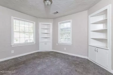 701 Cedarhurst Rd, Jackson, MS 39206 photo 6