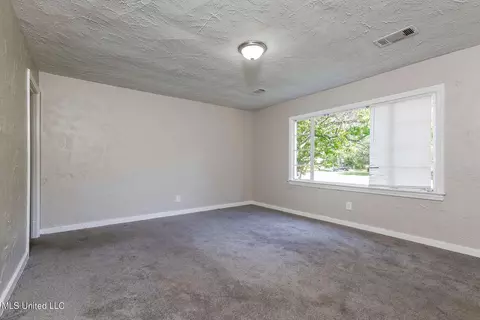 701 Cedarhurst Rd, Jackson, MS 39206 photo 5