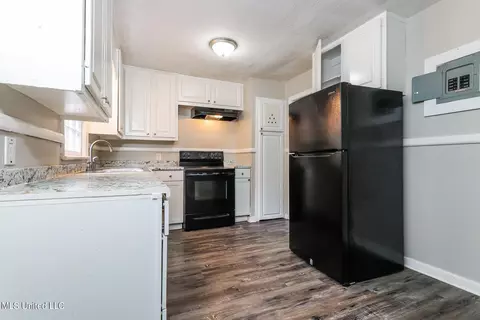 701 Cedarhurst Rd, Jackson, MS 39206 photo 8