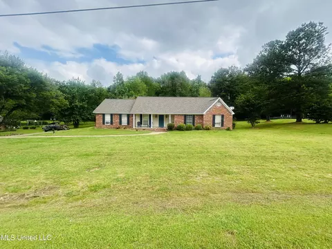 126 Falcon Ridge Dr, Raymond, MS 39154