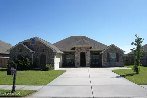 3075 Rue Michelle, D'iberville, MS 39540