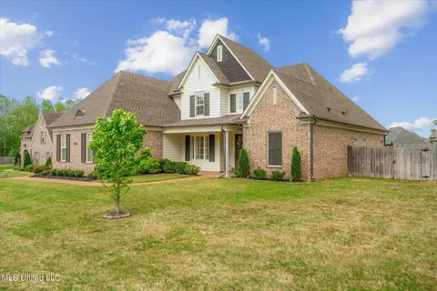 Exterior - 1686 Shepherd Dr, Hernando, MS 38632 photo 3 of 8