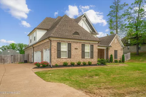 Exterior - 1686 Shepherd Dr, Hernando, MS 38632 photo 4 of 8