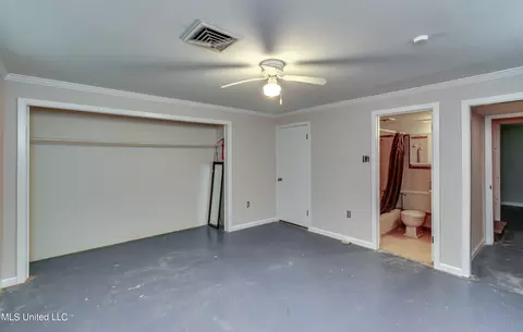 Exterior - 5607 Concord Dr, Jackson, MS 39211 photo 4 of 12