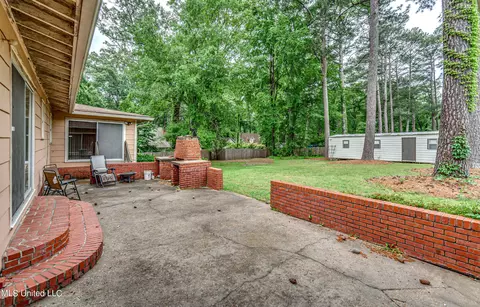 Exterior - 5607 Concord Dr, Jackson, MS 39211 photo 11 of 12