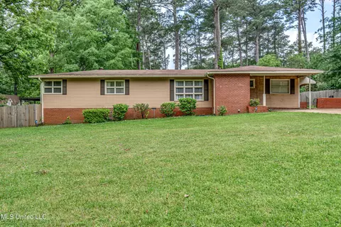 5607 Concord Dr, Jackson, MS 39211