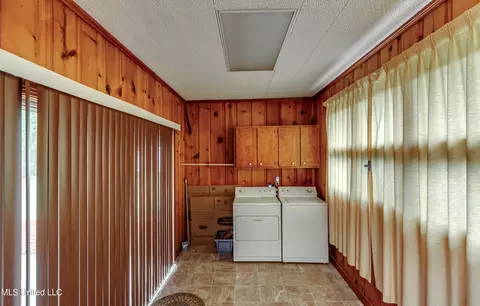 Kitchen - 5607 Concord Dr, Jackson, MS 39211 photo 6 of 6