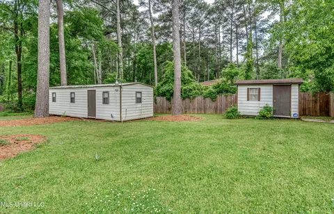 Exterior - 5607 Concord Dr, Jackson, MS 39211 photo 6 of 12