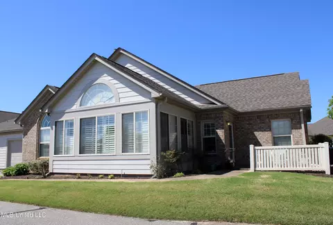 8849 Parkview Oaks Cir, Olive Branch, MS 38654