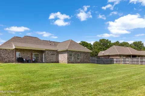 Exterior - 106 Trailbridge Dr, Canton, MS 39046 photo 5 of 5