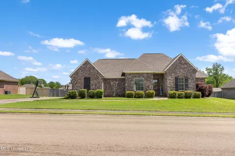 106 Trailbridge Dr, Canton, MS 39046