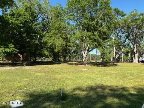 2 28- Olde Oak Vw, Ocean Springs, MS 39564