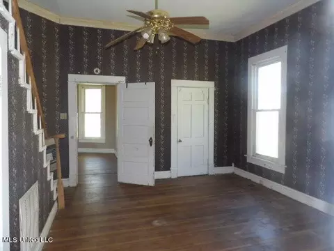 Other - 155 W Cypress St, Charleston, MS 38921 photo 6 of 10