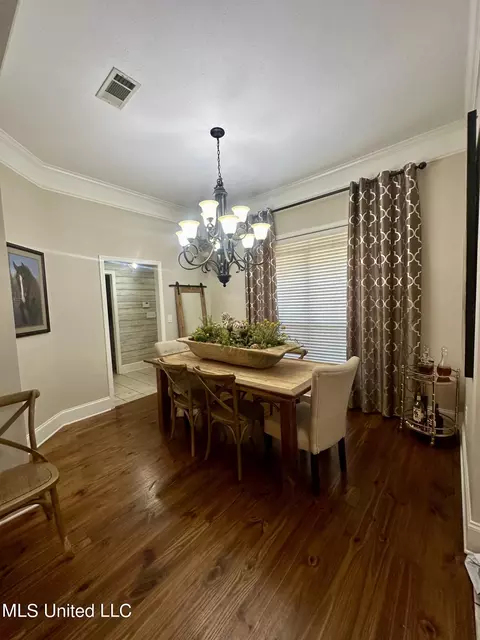 Dining - 104 Old Gin Cv, Madison, MS 39110 photo 1 of 2