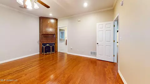 Living - 1628 Cedar Trace Dr, Hernando, MS 38632 photo 5 of 5