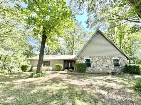 3775 Liscott Rd, Southaven, MS 38672