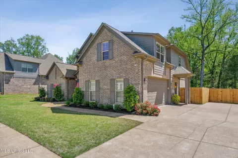 Exterior - 3792 Reghans Pl, Hernando, MS 38632 photo 3 of 8