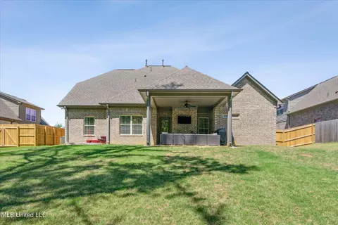 Exterior - 3792 Reghans Pl, Hernando, MS 38632 photo 6 of 8