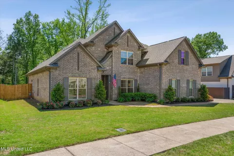 Exterior - 3792 Reghans Pl, Hernando, MS 38632 photo 2 of 8