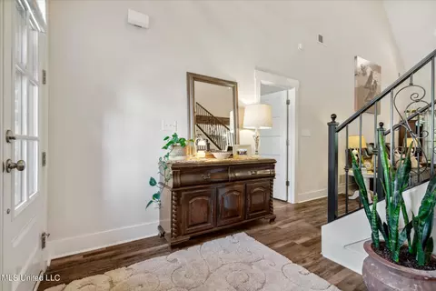 Entry Way - 3792 Reghans Pl, Hernando, MS 38632 photo 2 of 2