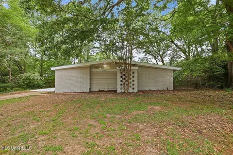 4323 Dunn St, Jackson, MS 39211