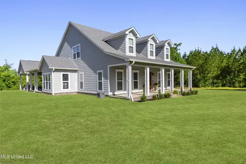 211 Park Dr #A, Lucedale, MS 39452