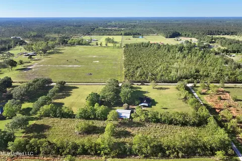 View/Area - 7900 Carlos Keyes Rd, Moss Point, MS 39562 photo 11 of 12