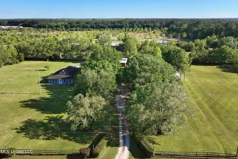 View/Area - 7900 Carlos Keyes Rd, Moss Point, MS 39562 photo 3 of 12