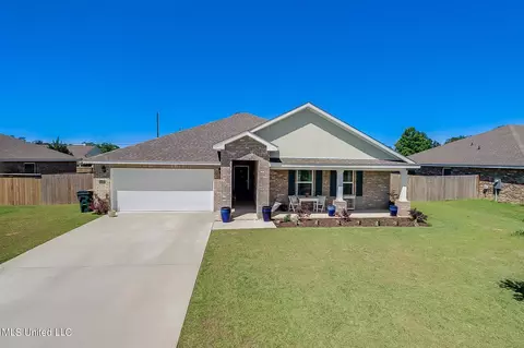 9459 Emersyn Ln, Biloxi, MS 39532