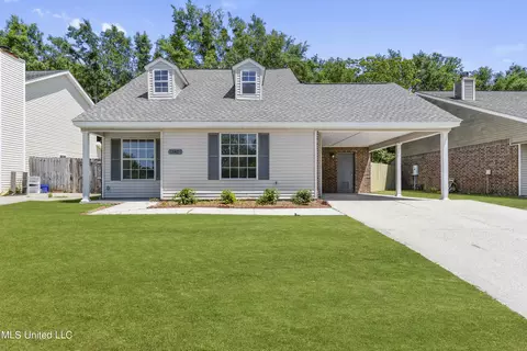 13404 Locust Hill Dr, Gulfport, MS 39503
