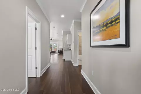 Entry Way - 112 Pitcher Pt, Long Beach, MS 39560 photo 2 of 2