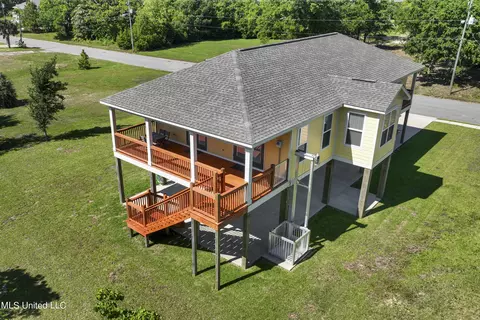Exterior - 112 Pitcher Pt, Long Beach, MS 39560 photo 11 of 11