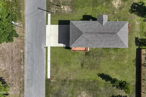 Exterior - 112 Pitcher Pt, Long Beach, MS 39560 photo 10 of 11