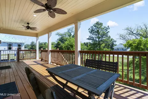 Exterior - 112 Pitcher Pt, Long Beach, MS 39560 photo 8 of 11