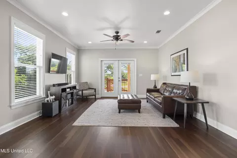 Living - 112 Pitcher Pt, Long Beach, MS 39560 photo 1 of 5