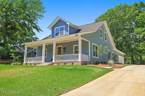 105 Landrum St, Clinton, MS 39056 photo 1