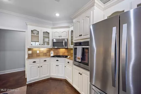 Kitchen - 196 Raulston Dr, Byram, MS 39272 photo 3 of 3